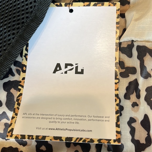 APL all purpose packable backpack - Picture 5 of 8